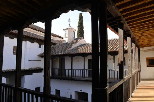 Visita guidata del vecchio ospedale di Antezana