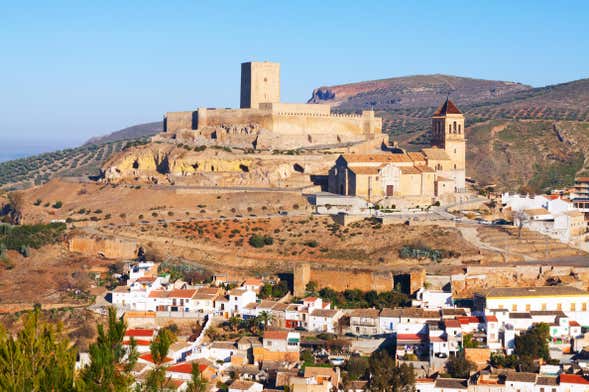 Entrada al castillo calatravo de Alcaudete