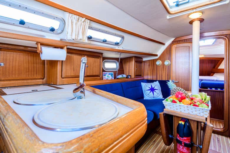 Gozaréis de todas las comodidades dentro del barco