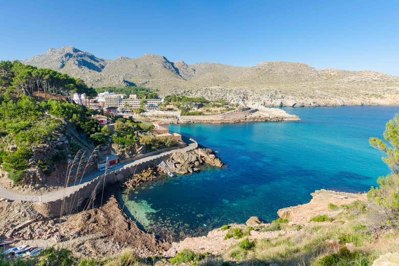 Cala en la bahía de Pollença