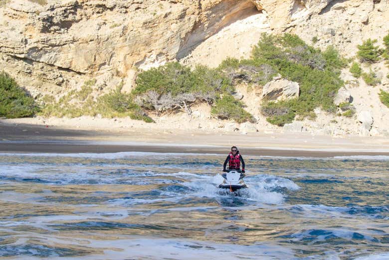 Exploring the coast of Mallorca on the jet ski tour