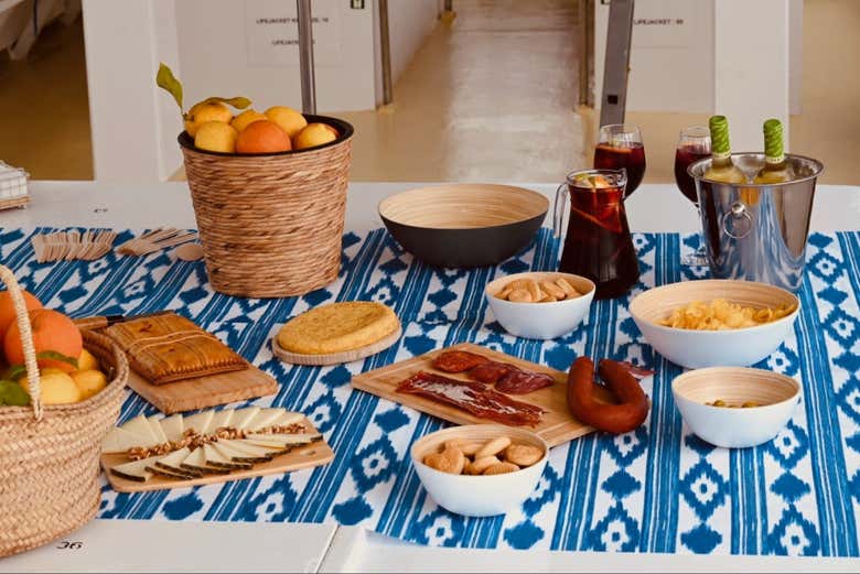 Tomaremos a bordo una selección de tapas mallorquinas