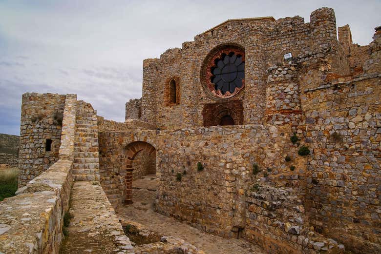Couvent à l'intérieur du château