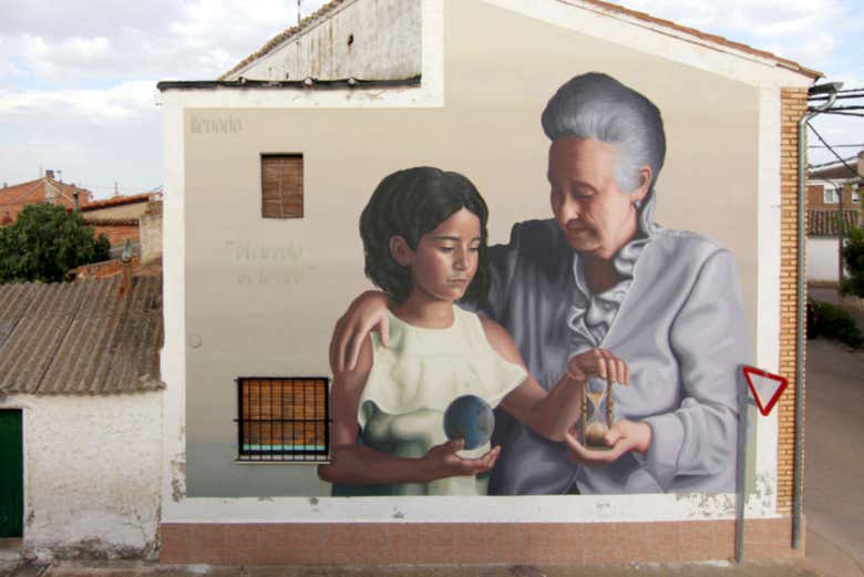 Uno dei murales di Alfamén