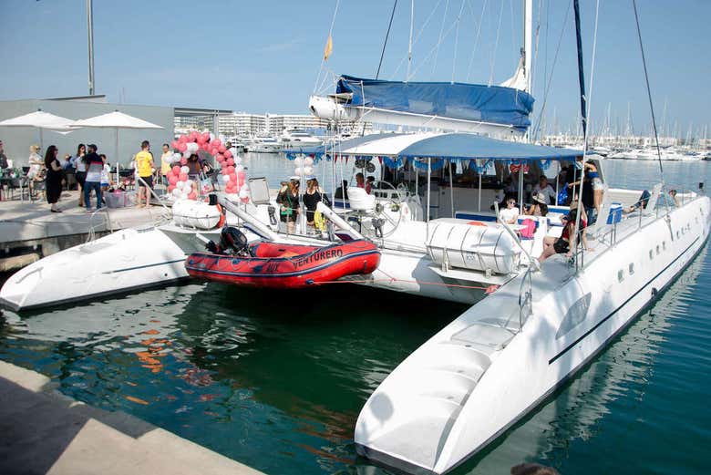 Barco de fiesta por Alicante