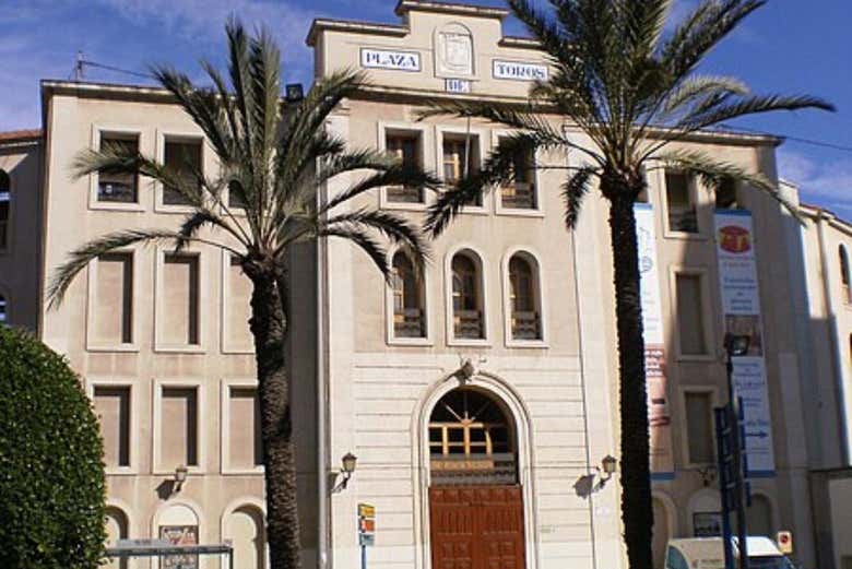 Façade de la Plaza de Toros d'Alicante