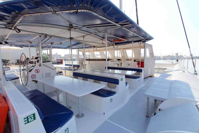 Interior del catamarán
