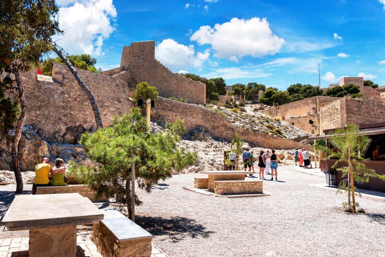 Vous découvrirez les légendes de cette forteresse médiévale