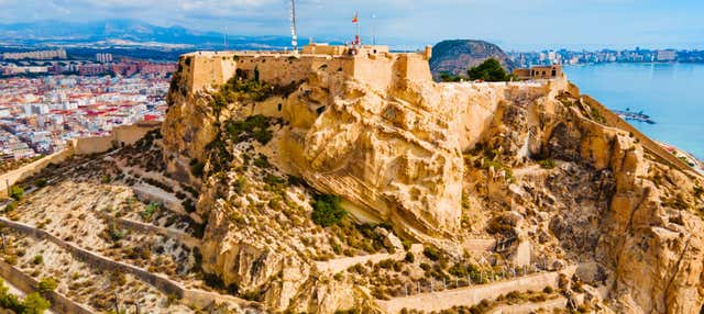 Free tour por el castillo de Santa Bárbara