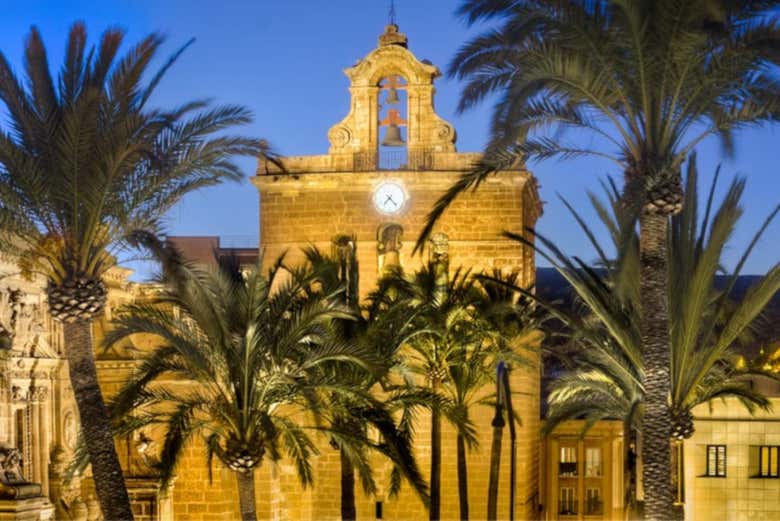 Almería à la tombée de la nuit