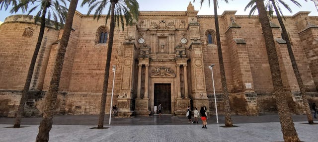 Visita guiada por la catedral de Almería