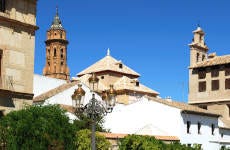 Tour por los palacios e iglesias de Antequera