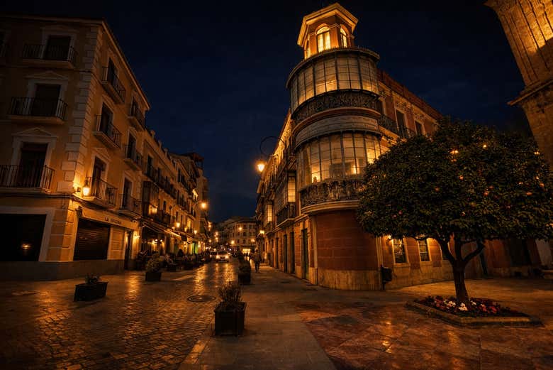 Calle con edificios históricos en Antequera
