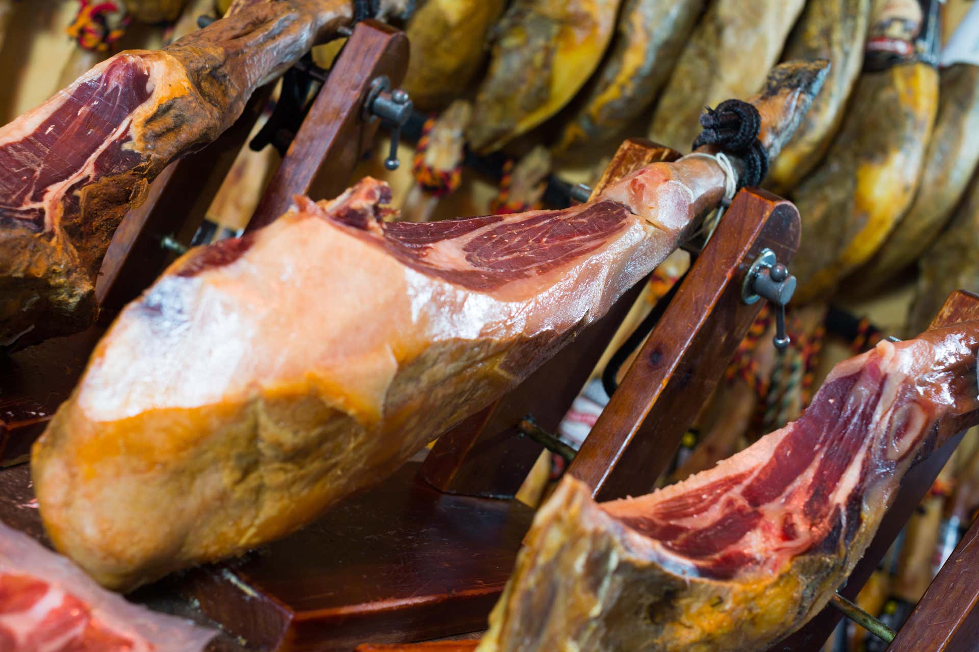 Rota do jamón ibérico pela Serra de Aracena