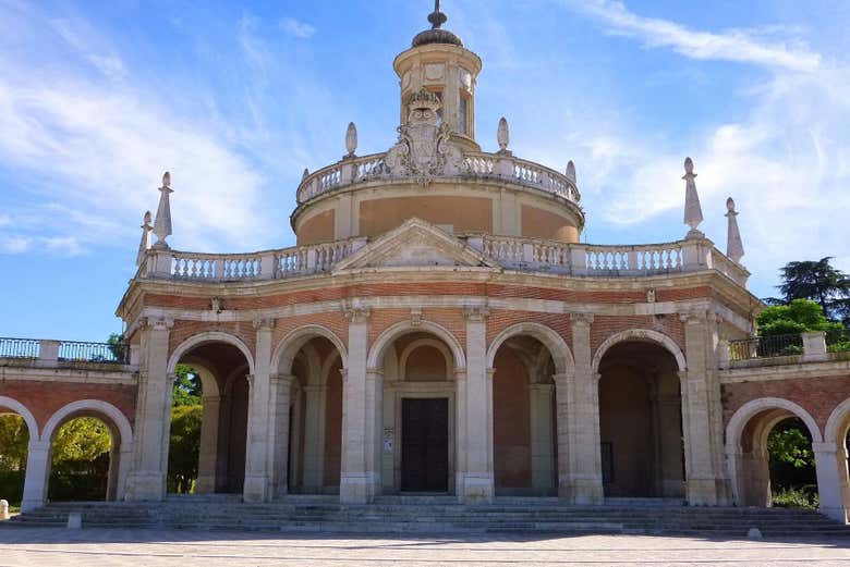 Fachada de la iglesia de San Antonio de Padua