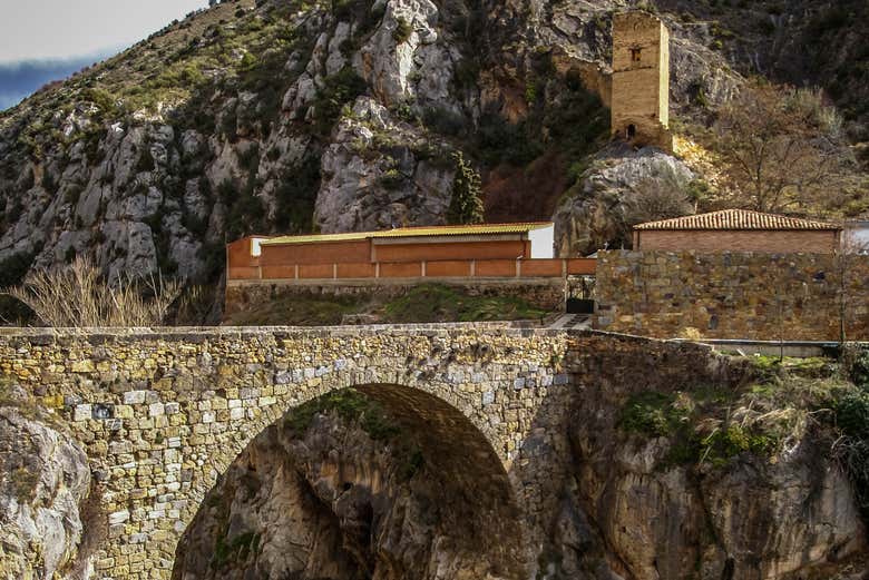 Puente medieval en Arnedillo