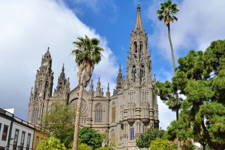 Vista de la iglesia de San Juan Bautista de Arucas