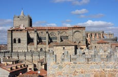 Tour por la Catedral de Ávila y la muralla