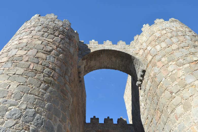 Contemplando las murallas