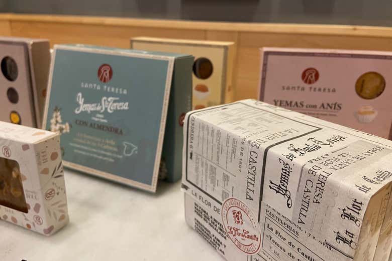 Diferentes cajas de yemas
