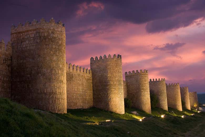 Muralla de Ávila al atardecer