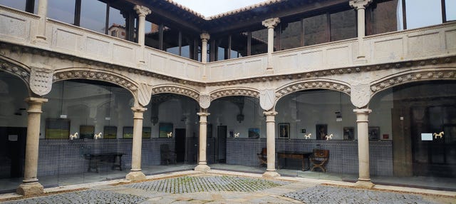 Tour por los palacios de Ávila
