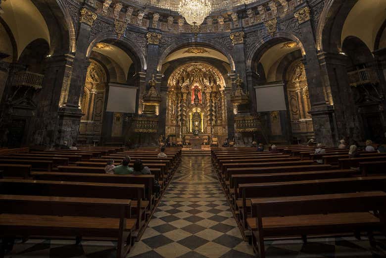 Grand autel de la basilique de Loyola
