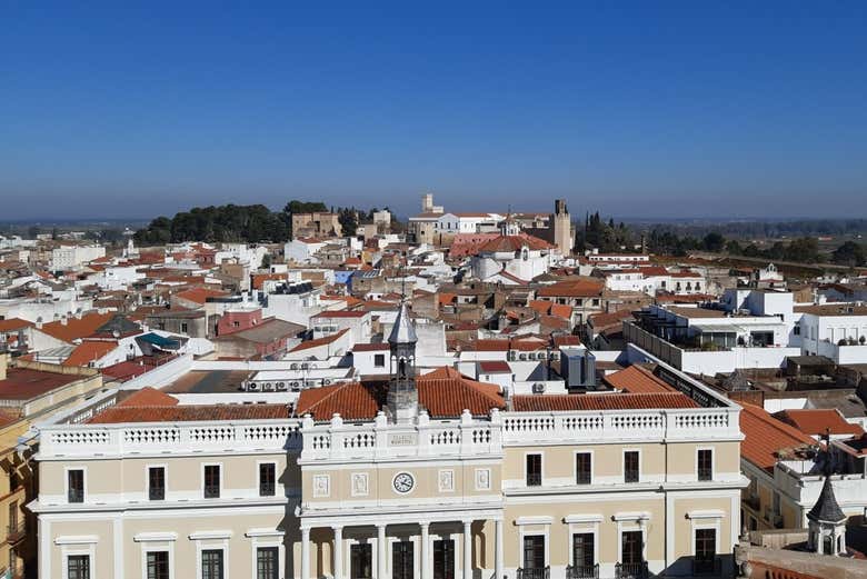 Vistas de Badajoz do campanário da catedral