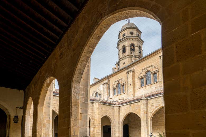 Cloître de la cathédrale de Baeza