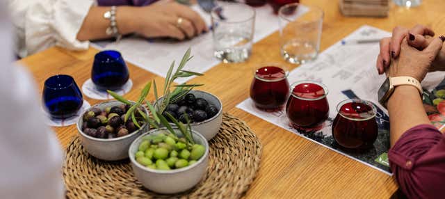 Visita a una almazara con cata de aceites