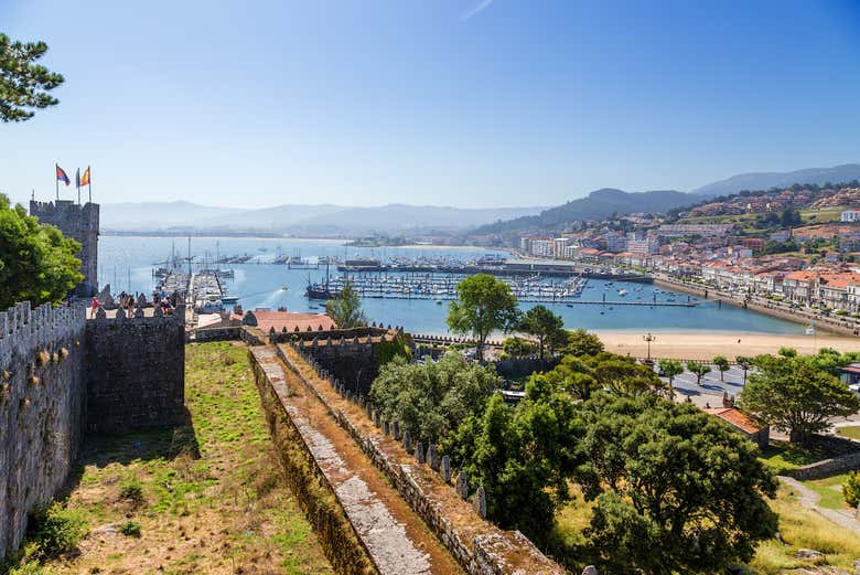 Viste su Baiona