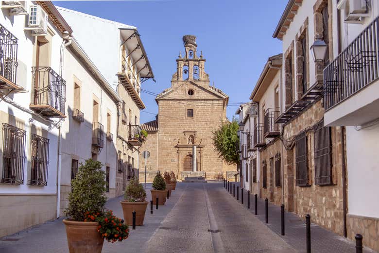Fachada principal de la ermita de Jesús del Llano