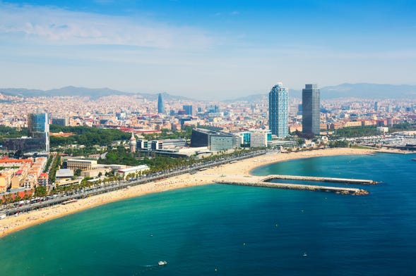 Barcelone sur la terre, la mer et dans les airs