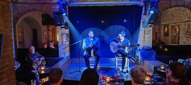 Flamenco Show at Tablao El Paraigua