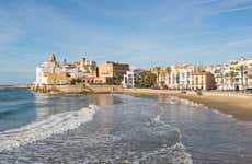 Excursión a Montserrat y Sitges + Visita a la bodega Codorníu