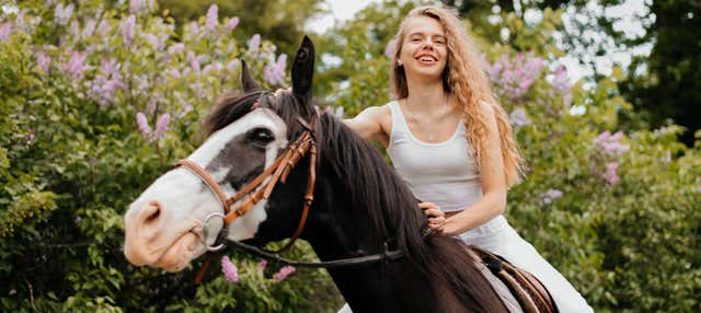 Excursión a Montserrat + Paseo a caballo