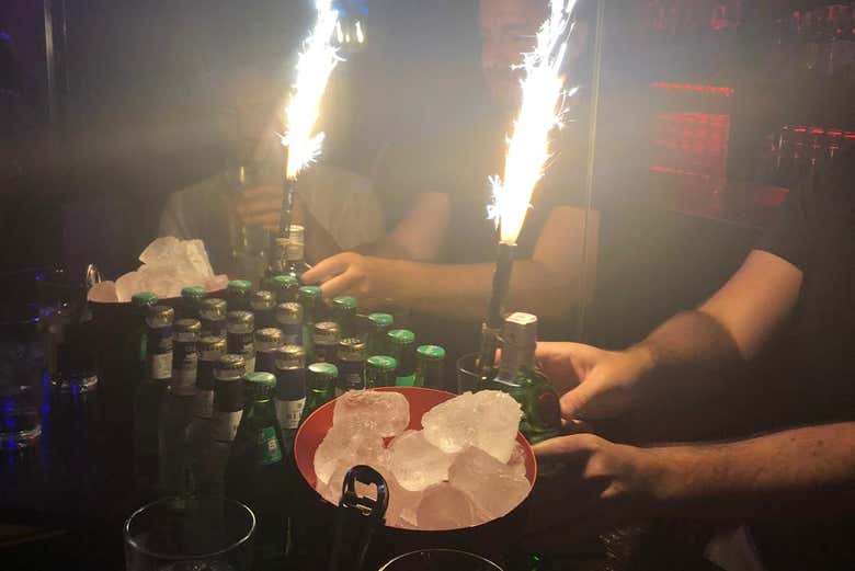 In uno dei bar del tour