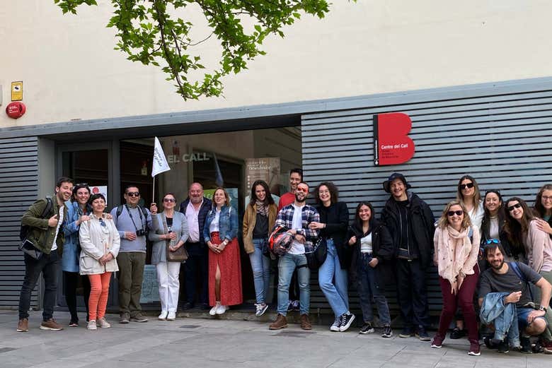Photo de groupe lors du free tour dans le quartier gothique