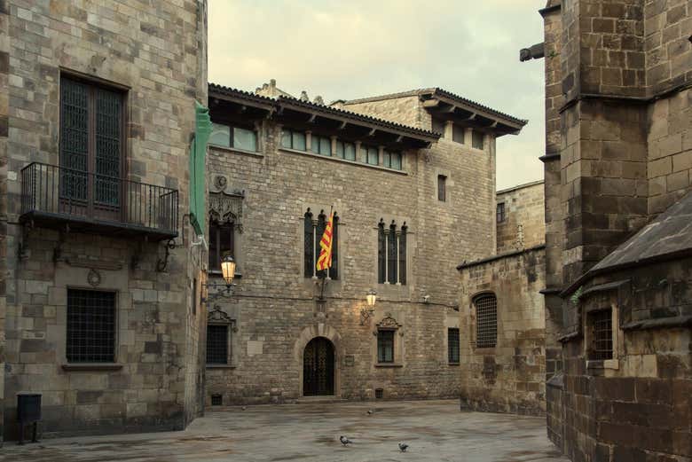 Une place du quartier gothique de Barcelone