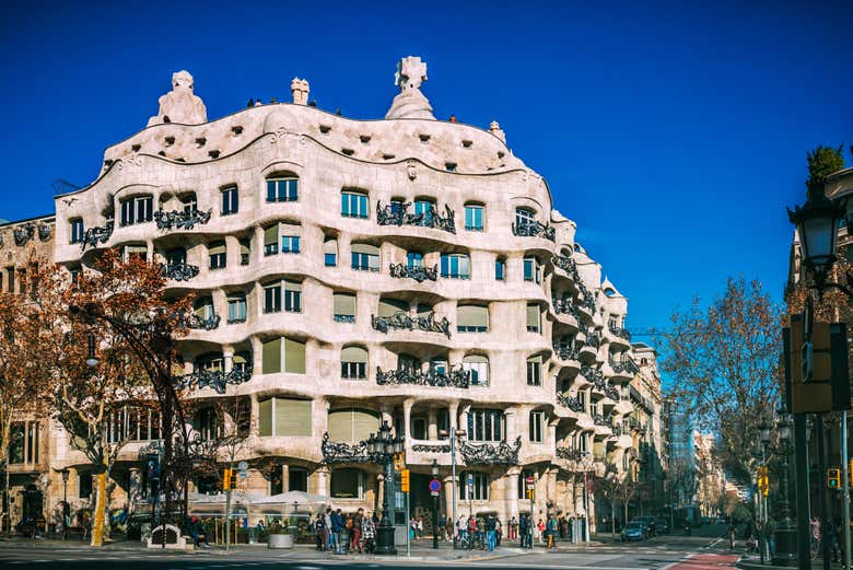 La facciata di Casa Milà detta "la Pedrera"