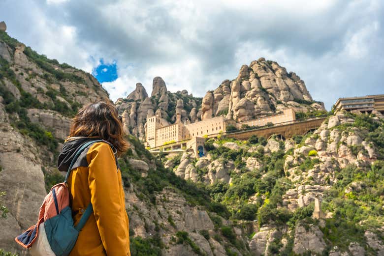 Contemplando la montaña de Montserrat