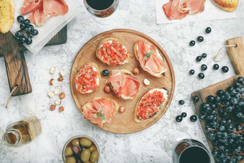 Disfrutaremos de una degustación de tapas