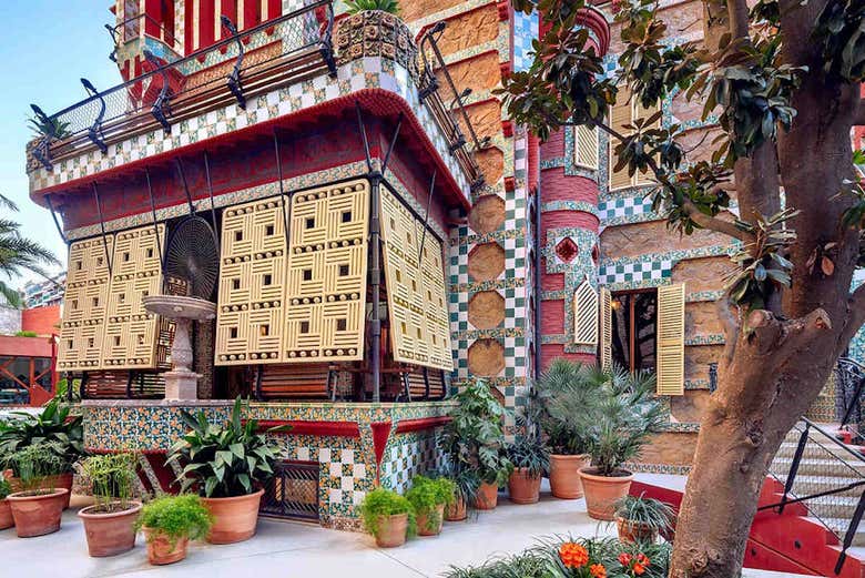 Patio Casa Vicens