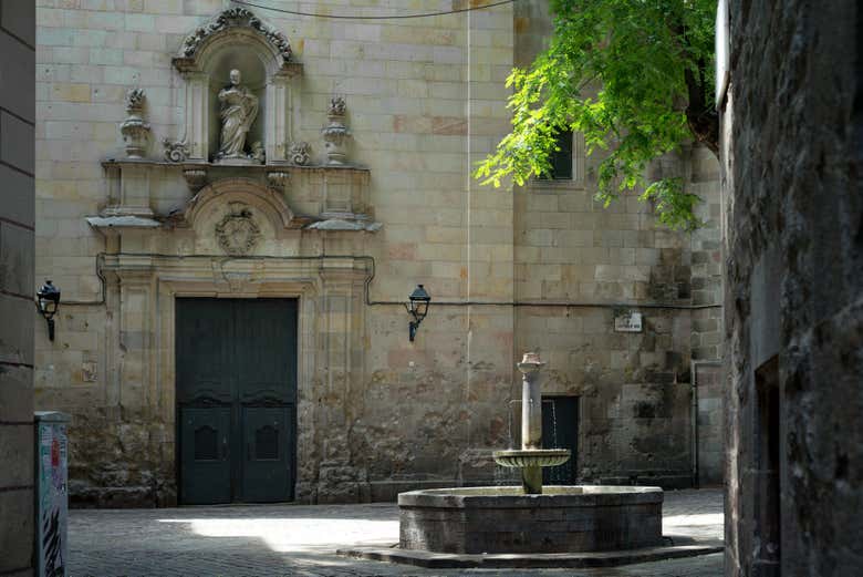 En San Felipe Neri se aprecian restos de metralla