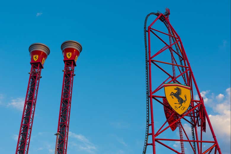 Caídas en vertical y montaña del Ferrari LAND