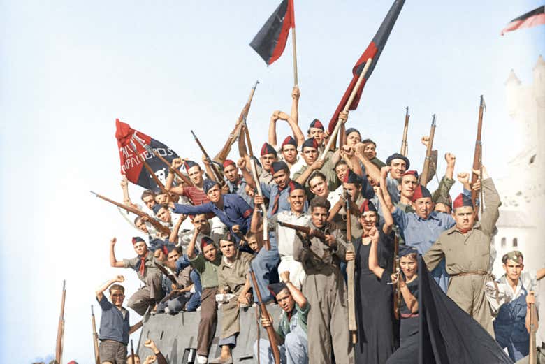 Un gruppo di antifascisti CNT