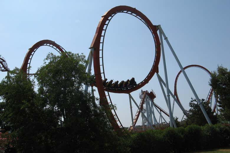 Giros de vértigo del Dragon Khan