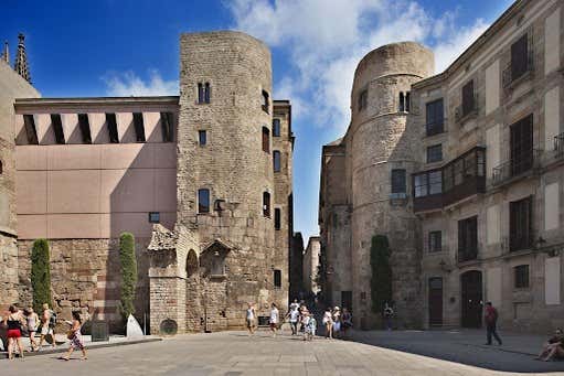 À la découvertes des lieux du quartier gothique