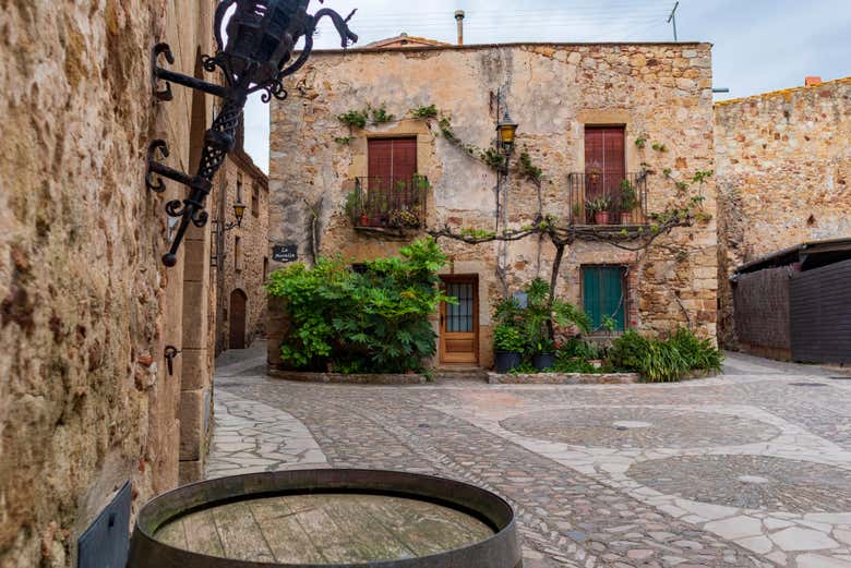 Stone houses in Pals