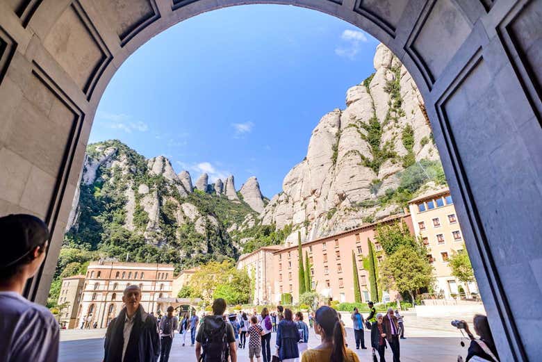 Entrada al monasterio de Montserrat